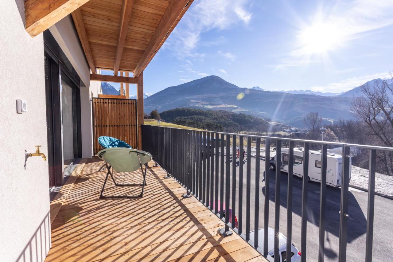 Au Calme Des Sommets - Vue Montagne Apartment Embrun Exterior photo